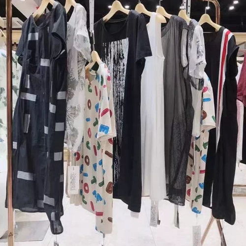 夏日商务休闲女装与配饰批发指南 精选棉麻上衣与短款耳坠